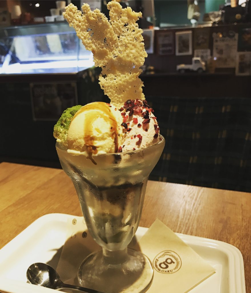 抹茶とドゥーブルフロマージュのパフェ